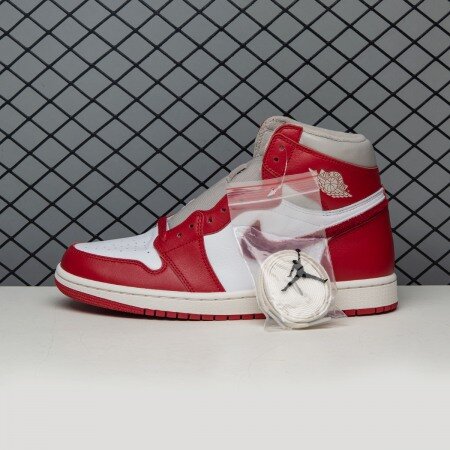 Jordan 1 High OG Varsity Red (W) DJ4891-061 Jordan 1 High OG Varsity Red (W) DJ4891-061