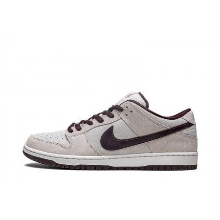 Nike SB Dunk Low 