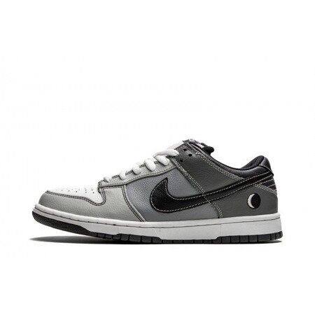 Nike SB Dunk Low 