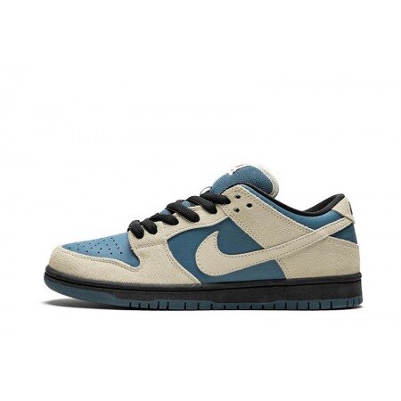 Nike SB Dunk Low Pro 